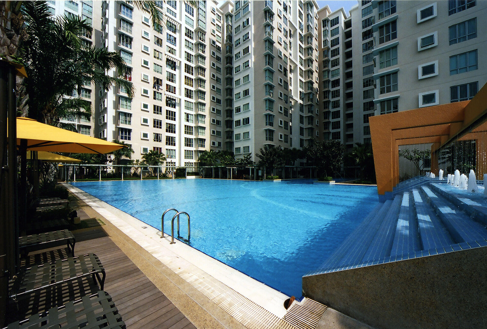 Whitewater Executive Condominium Woh Hup