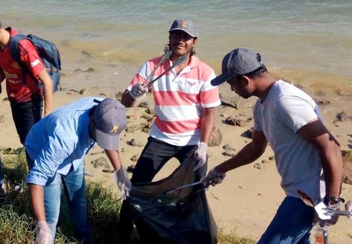 beach cleanup